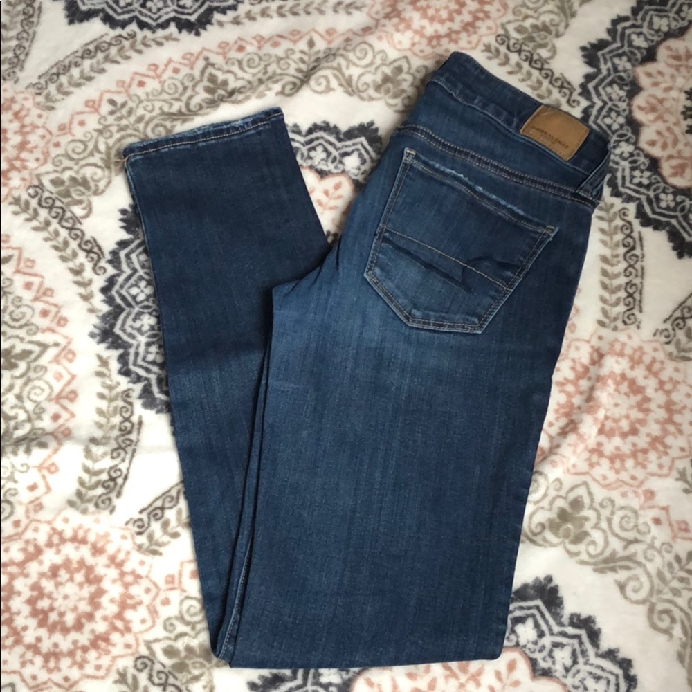 AE medium washed jeans